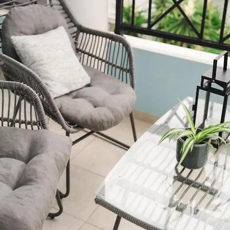 Rea شقة أرغوستولي